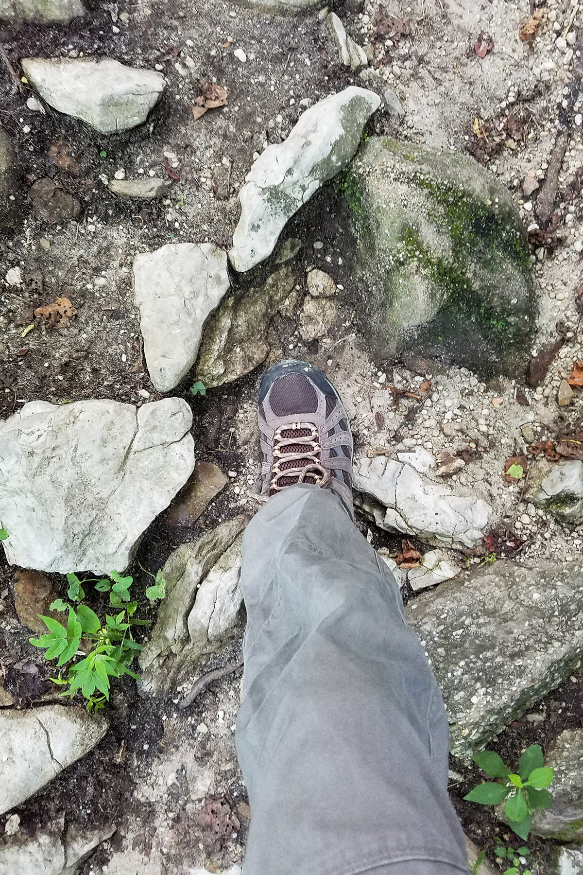 columbia redmond mid waterproof review