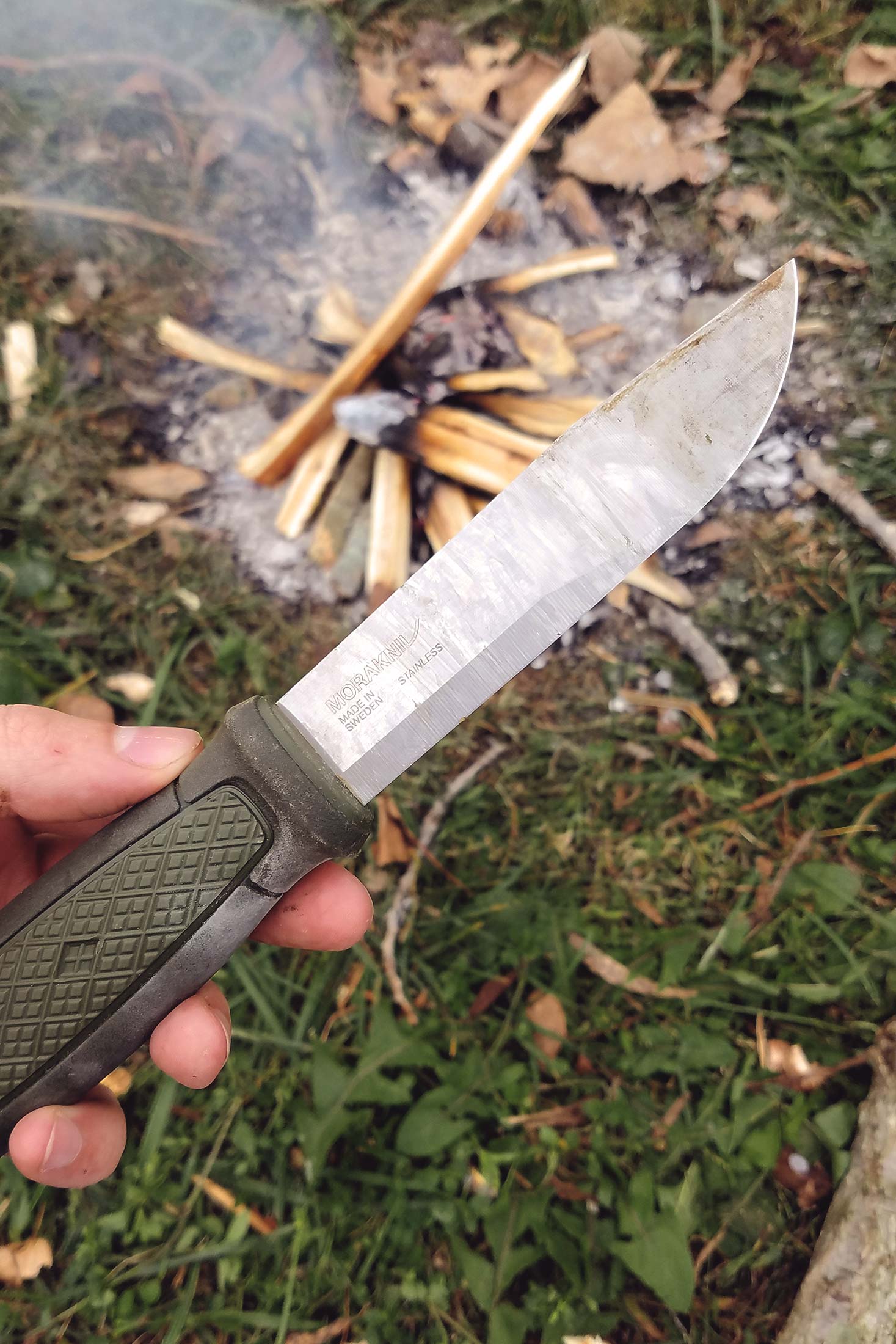 Mora Kansbol - defective or one off case? : r/knifeclub